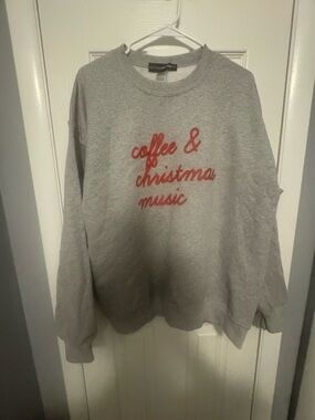 LULUSIMONSTUDIOxVICI Gray Sweatshirt “coffee & christmas music”